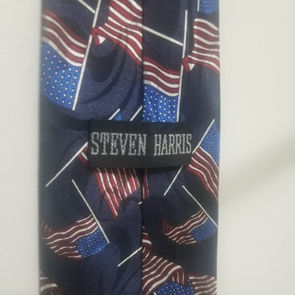 NWOT Steven Harris blue swirls with US Flags tie - Picture 7 of 8